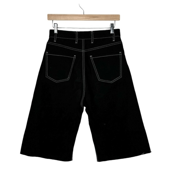 Linder NYC | Denim Dakota Shorts in Black W28 - Picture 3 of 11